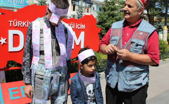 Erzurum'da ilginç dolar protestosu