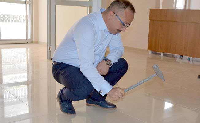 Vali denetime çıktı... Hepsini tek tek kırdı