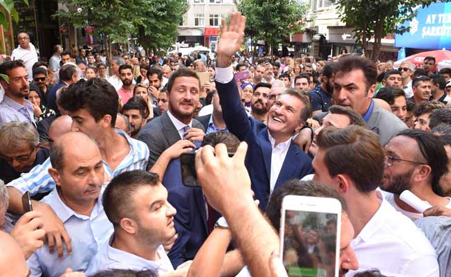 Sarıgül: Heyecan yaratacak projelerle dönüyoruz