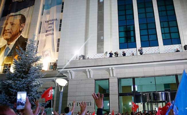 AKP'den belediyelere ‘dolar' çağrısı