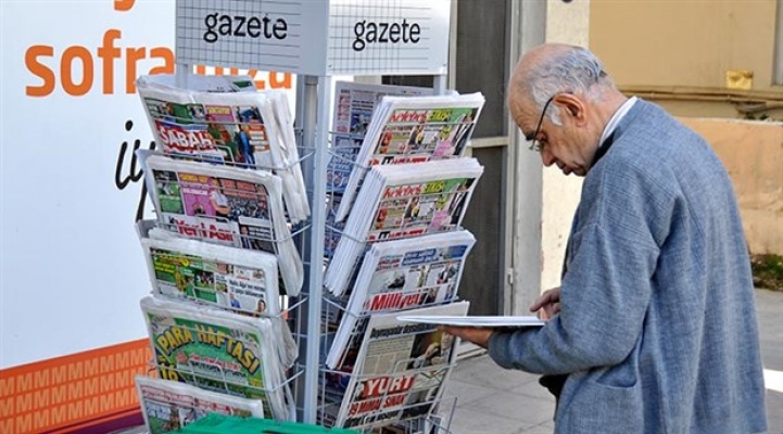 Akit yazarı 'uyardı': Gazeteler sahibinin sesine, parayı verenin çaldığı düdüğe dönüştü!