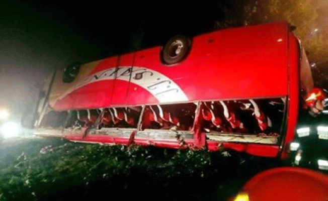Polonya'da tur otobüsü kaza yaptı: 3 ölü, 51 yaralı