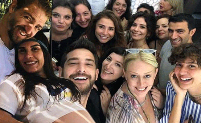 Şükran Ovalı anne oldu