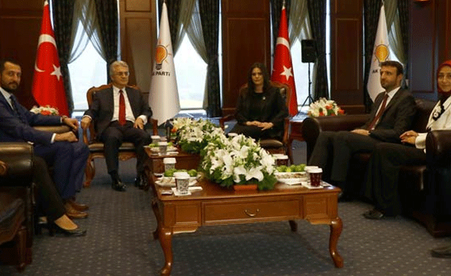 CHP ve MHP'den AKP'ye bayram ziyareti