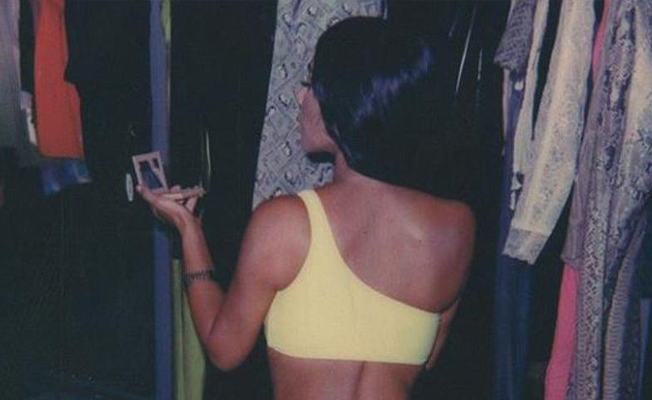 Kim Kardashian’ın iç çamaşırı olay çıkardı