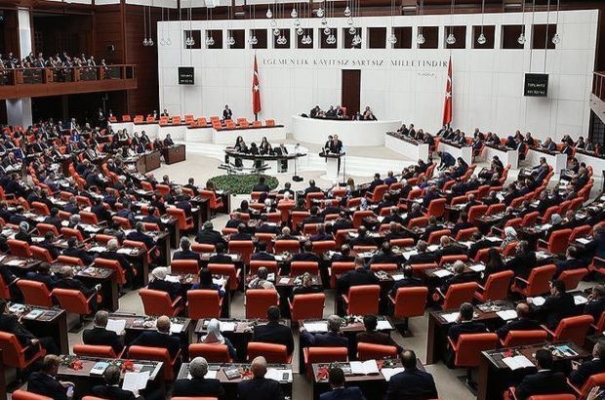 AKP ‘Olur’, CHP ‘Katiyen’ diyor: 'Meclis’e gelebilecekler mi tartışması’