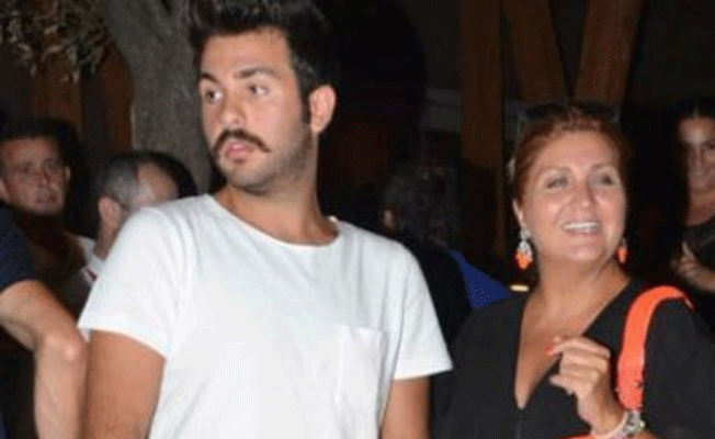 Sibel Can ve Engincan kaza geçirdi