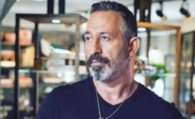 Cem Yılmaz: Evimi gözetliyorlar, bu normal mi?
