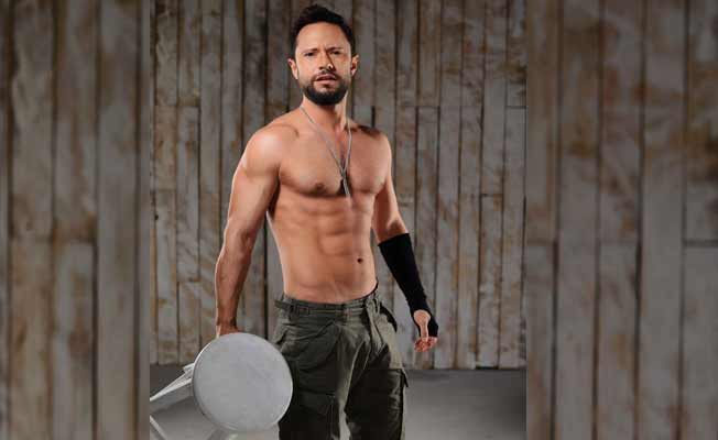 Özgün: En sevdiğim yerim six packlerim