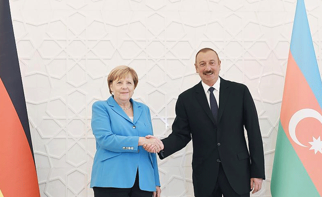 Merkel'den Azerbaycan çıkarması