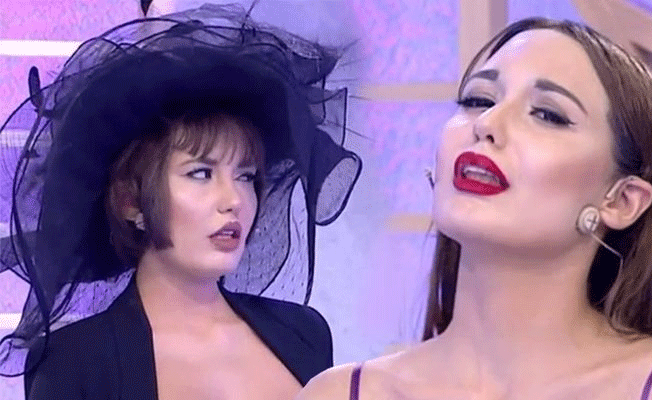 Bahar Candan'dan üstsüz poz