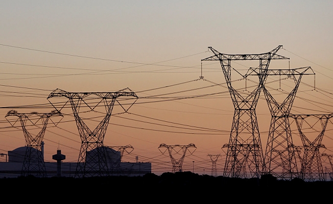 İndirimli elektriğe döviz ayarı: Sözleşmeler feshedilecek