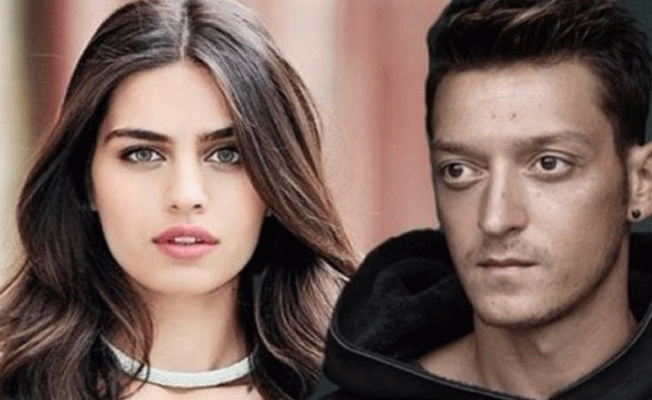 Mesut Özil sevgilisi İçin 5 yıllık kariyerinden vazgeçiyor