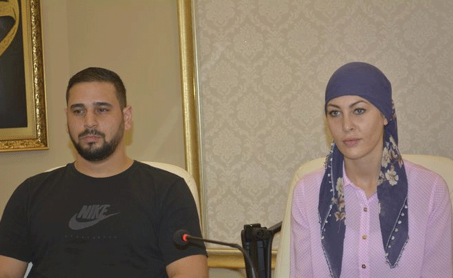 Dinini değiştirip Müslüman olan Alman kadın gözyaşlarına boğuldu