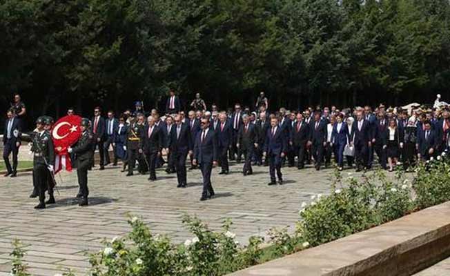 Erdoğan, Anıtkabir'i ziyaret etti