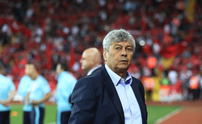 Süper Lig'in yıldızı Lucescu'ya tepki gösterdi