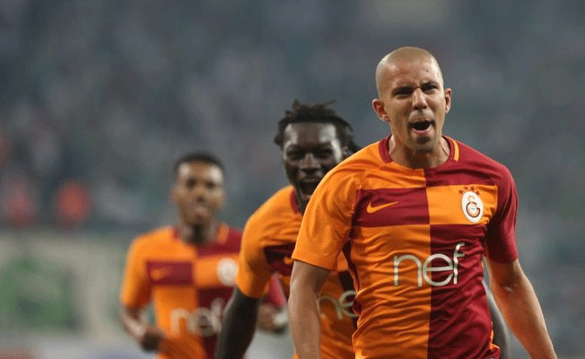 Sporting'in Galatasaray'dan Feghouli'yi istediği iddia edildi
