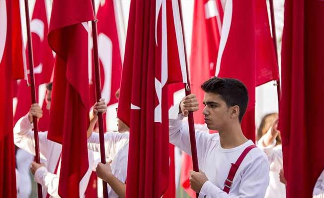 Milli bayramlar ve Atatürkçülük geri döndü!