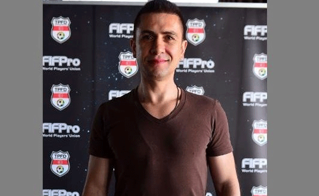 Ünlü futbolcuya 'sıra dayağı'