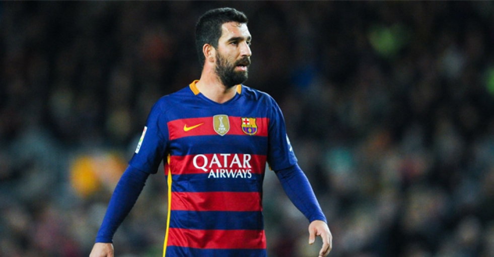 Arda Turan'ı hedef gösterdiler