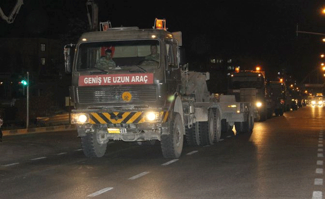 Suriye sınırına askeri sevkiyat sürüyor