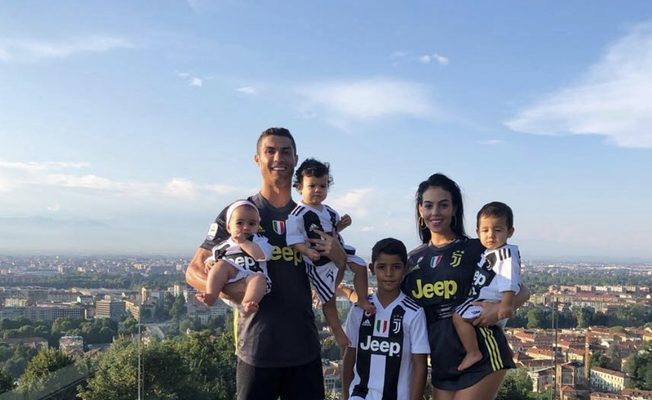 Ronaldo'nun oğlu Ronaldo Jr'a transfer teklifi