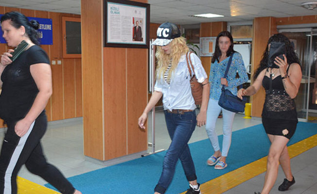 Dev fuhuş operasyonu: 70'den fazla kadın gözaltına alındı