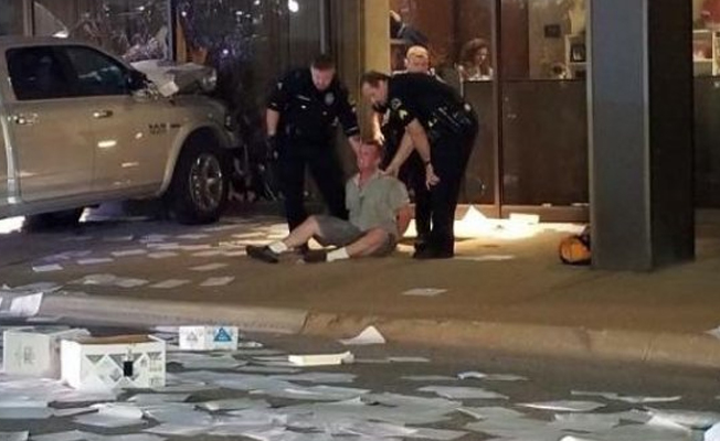 ABD'de FOX4 binasına çarpan kişi şikayetçi oldu