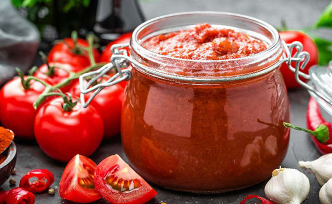 Salçaya bir ayda yüzde 95 zam geldi