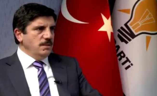 Akit yazarı, Erdoğan'ın danışmanını FETÖ'cü ilan etti
