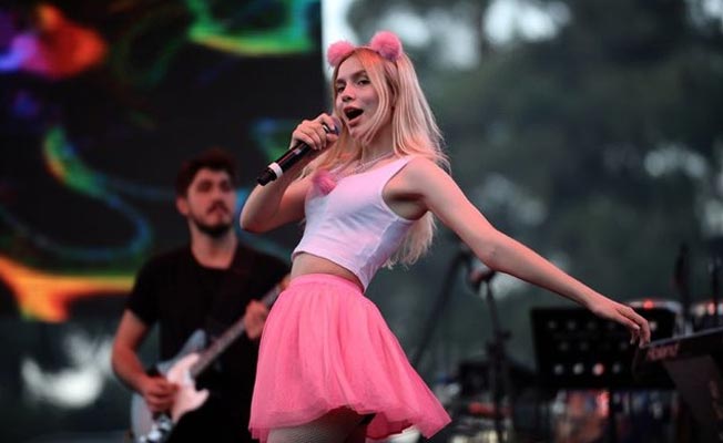 Aleyna Tilki'den 4 günde 22 milyon!