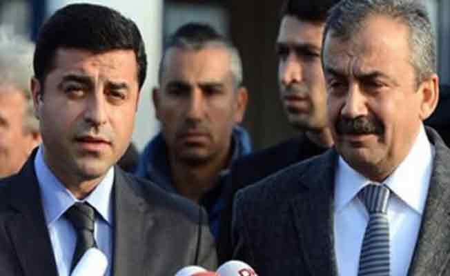 Demirtaş'a 4 yıl 8 ay, Önder'e 3 yıl 6 ay hapis cezası