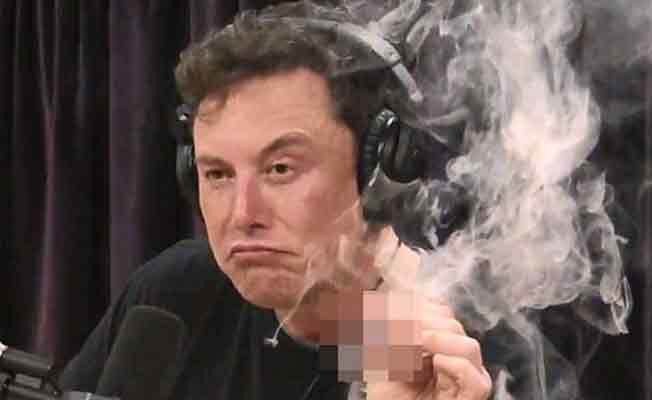Elon Musk canlı yayında öyle bir şey yaptı ki…