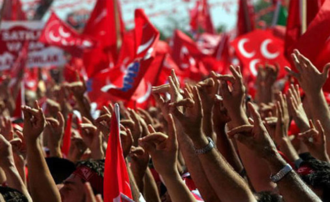 MHP'den, 30 büyükşehir için ittifak sinyali...