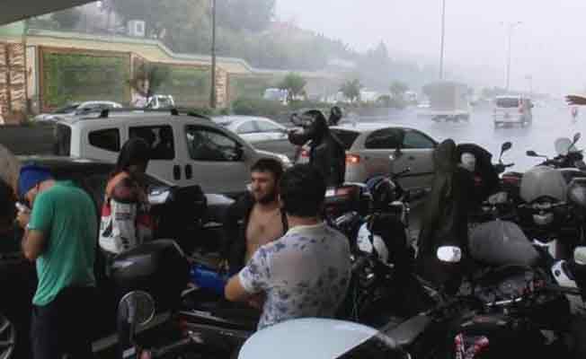 Meteoroloji uyarmıştı! İstanbul'da beklenen yağış başladı