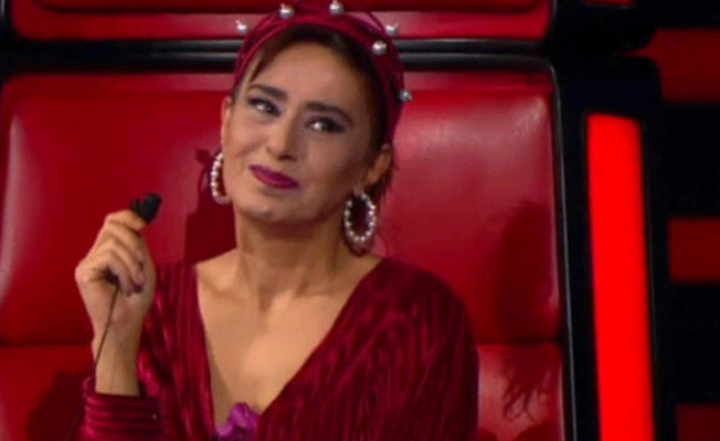 Yıldız Tilbe iç çamaşırlı poz verdi