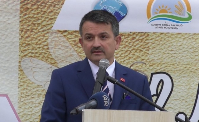 Bakan Pakdemirli: ‘Bizi topla tüfekle yıkamayanlar, dolarla alt etmeye çalışıyor’