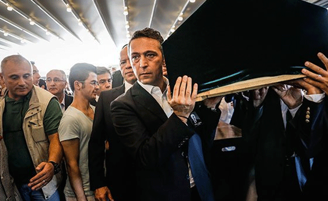Ünlü iş adamı son yolculuğuna uğurlanıyor...