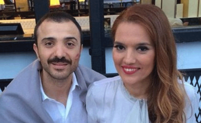 Demet Akalın boşanıyor