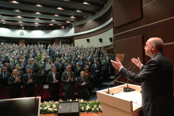 Erdoğan'dan AKP’li başkanlara: Bana sormadan istifa etmeyin