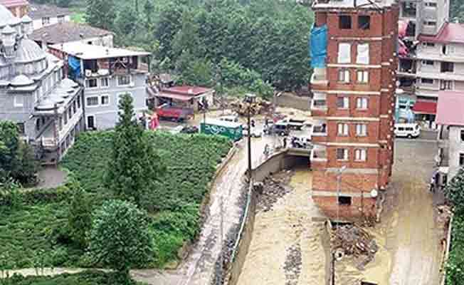 rize de dere yatagindaki 7 katli apartmana yikim karari