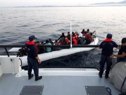 Dikili'de 51 Göçmen Yakalandı