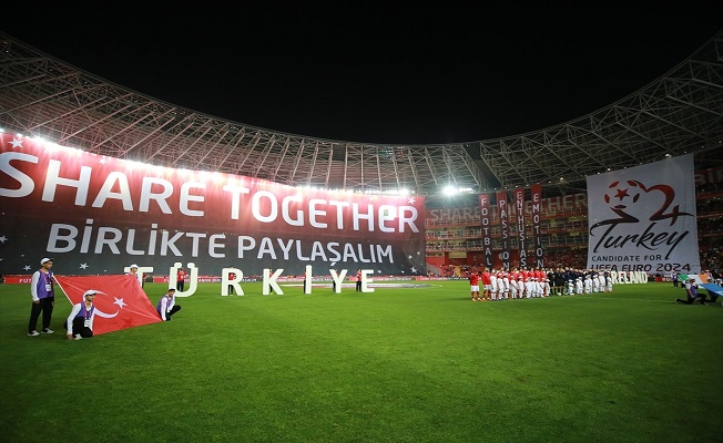 UEFA'dan Türkiye'ye insan hakları mesajı