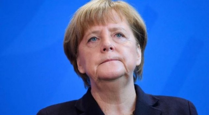 Merkel'e kötü sürpriz!