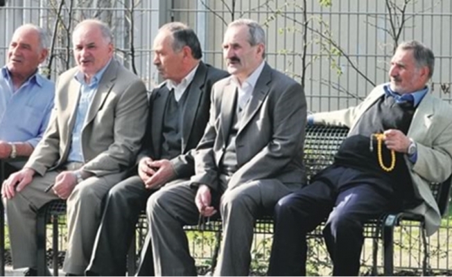 AKP'den emeklilikte yaşa takılanlara kötü haber