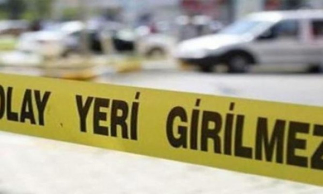 Belediye başkanının yeğenleri arasında bıçaklı kavga: 1 ölü