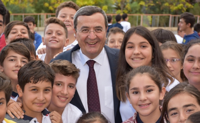 Başkan Batur’dan Okullara yeni öğretim yılı ziyareti
