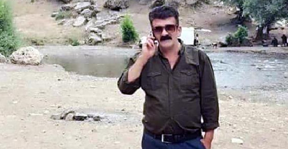 Anneleriyle birlik olup babalarını öldürdüklerini itiraf ettiler