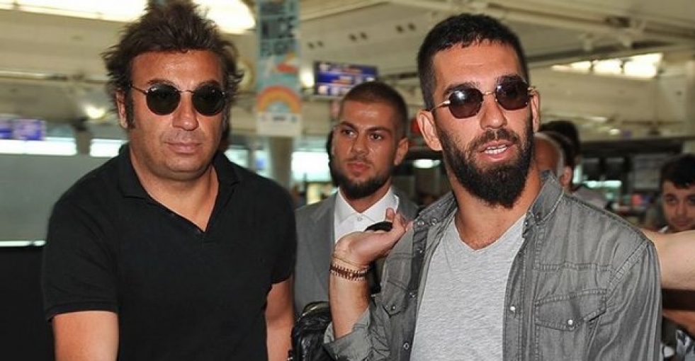 Vergi kaçırma skandalına Arda Turan ve menajerinin de ismi karıştı