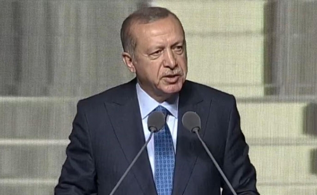 Erdoğan: Öğrenciler burs istiyor, krediye yanaşmıyor